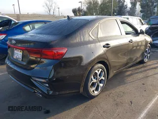 2021 Kia Forte FE with VIN 3KPF24AD1ME407089, listed as a IAAI auction lot 41707743 with 34,411 mi miles. Bid and sale history available at carsss.com. Image 4.