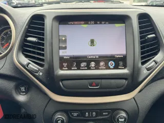 2015 Jeep Cherokee Limited with VIN 1C4PJMDS1FW676204, listed as a Copart auction lot 53428555 with 165,124 mi miles and Clean Title. Bid and sale history available at carsss.com. Image 9.