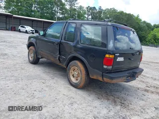 1996 Ford Explorer z VIN 1FMCU22X1TUB42311, wystawiony jako IAAI lot #42252430 z przebiegiem 161 434 mil mil oraz . Historia ofert i sprzedaży dostępna na DreamBid. Obrazek 3.