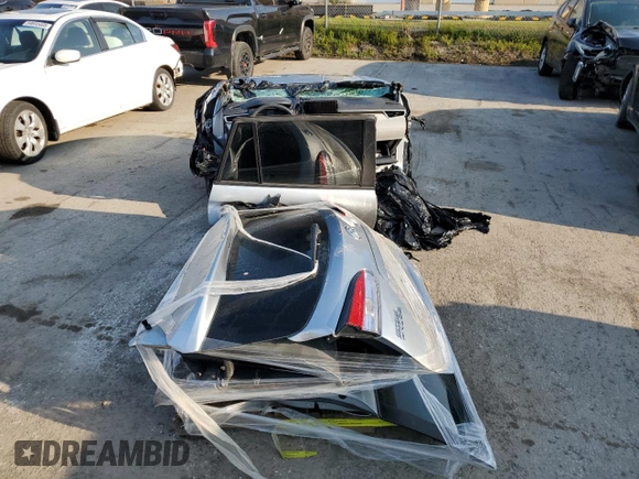 2023 Toyota Corolla Cross L z VIN 7MUAAAAG0PV064006, wystawiony jako Copart lot #57481625 z przebiegiem Nie podano mil oraz Nie do naprawy • Non repairable. Historia ofert i sprzedaży dostępna na DreamBid. Obrazek 6.
