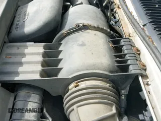 2013 Ford Econoline Cargo Commercial z VIN 1FTNS2EW1DDB05203, wystawiony jako IAAI lot #42777531 z przebiegiem 218 285 mil mil oraz . Historia ofert i sprzedaży dostępna na DreamBid. Obrazek 19.