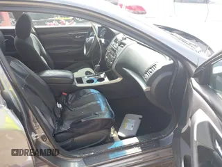 2015 Nissan Altima SV z VIN 1N4AL3AP1FC262308, wystawiony jako IAAI lot #42353484 z przebiegiem 149 600 mil mil oraz . Historia ofert i sprzedaży dostępna na DreamBid. Obrazek 5.