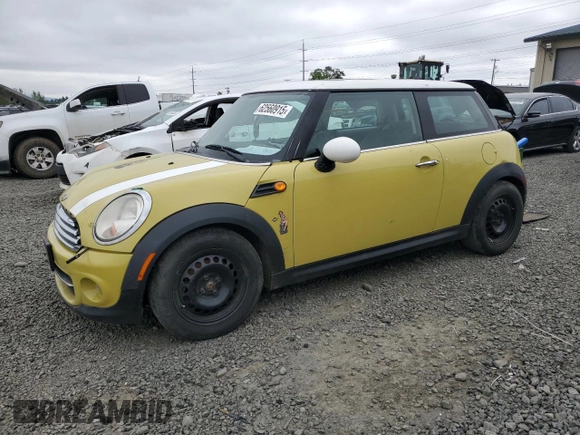 2011 MINI Hardtop with VIN WMWSU3C58BTX96968, listed as a Copart auction lot 62560915 with 88,616 mi miles and Salvage title. Bid and sale history available at DreamBid. Image 1.
