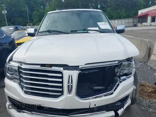 2017 Lincoln Navigator Reserve with VIN 5LMJJ2KT2HEL00490, listed as a IAAI auction lot 42234791 with 80,510 mi miles and . Bid and sale history available at DreamBid. Image 12.