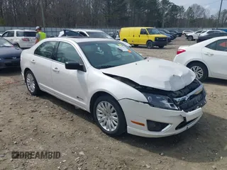 2010 Ford Fusion Hybrid with VIN 3FADP0L33AR392806, listed as a IAAI auction lot 41811194 with 131,627 mi miles. Bid and sale history available at carsss.com. Image 1.