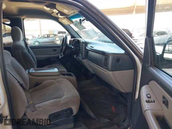 2001 Chevrolet Suburban LS z VIN 3GNEC16T01G138002, wystawiony jako IAAI lot #42317851 z przebiegiem 226 769 mil mil oraz . Historia ofert i sprzedaży dostępna na DreamBid. Obrazek 5.