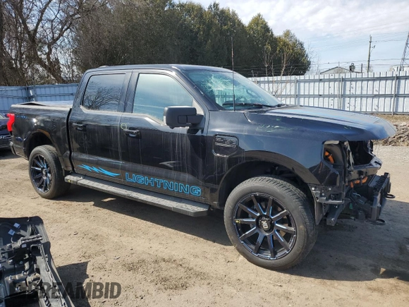 2022 Ford F-150 Lightning Pro z VIN 1FTVW1EL4NWG04796, wystawiony jako Copart lot #49850605 z przebiegiem 36 654 mil mil oraz Czysty tytuł • Clean title. Historia ofert i sprzedaży dostępna na DreamBid. Obrazek 4.
