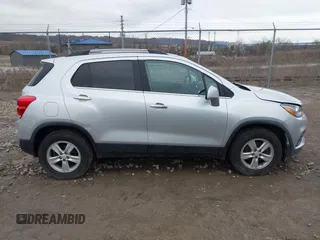 2017 Chevrolet Trax LT with VIN KL7CJPSB6HB133666, listed as a IAAI auction lot 41812766 with 80,376 mi miles. Bid and sale history available at carsss.com. Image 14.