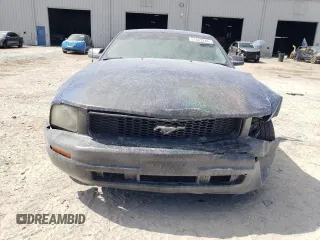 2008 Ford Mustang Deluxe with VIN 1ZVHT80N285191064, listed as a Copart auction lot 57862245 with 208,768 mi miles and Salvage title. Bid and sale history available at DreamBid. Image 5.