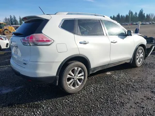 2014 Nissan Rogue SV with VIN 5N1AT2MK6EC785130, listed as a IAAI auction lot 41325704 with 227,615 mi miles. Bid and sale history available at carsss.com. Image 4.