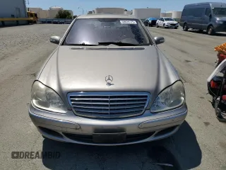 2004 Mercedes-Benz S z VIN WDBNG76J64A411878, wystawiony jako Copart lot #59039175 z przebiegiem Nie podano mil oraz Czysty tytuł • Clean title. Historia ofert i sprzedaży dostępna na DreamBid. Obrazek 5.