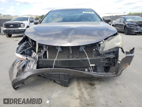 2015 Toyota Camry XLE with VIN 4T1BF1FK3FU097519, listed as a Copart auction lot 52856185 with 195,210 mi miles and Clean Title. Bid and sale history available at carsss.com. Image 5.