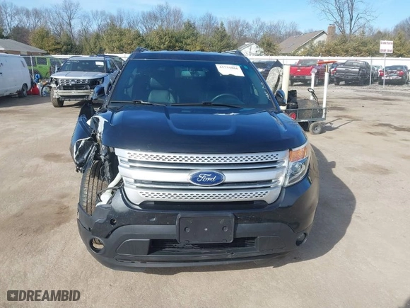 2015 Ford Explorer XLT with VIN 1FM5K8D81FGC35369, listed as a IAAI auction lot 41751866 with 146,134 mi miles. Bid and sale history available at carsss.com. Image 12.