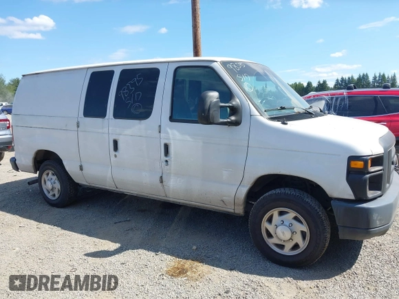 2013 Ford Econoline Cargo Commercial z VIN 1FTNE1EW8DDB05975, wystawiony jako IAAI lot #42522747 z przebiegiem 85 838 mil mil oraz . Historia ofert i sprzedaży dostępna na DreamBid. Obrazek 13.