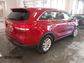 2017 Kia Sorento LX with VIN 5XYPG4A3XHG214042, listed as a IAAI auction lot 41770119 with 73,243 mi miles. Bid and sale history available at carsss.com. Image 4.