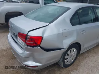 2015 Volkswagen Jetta S с VIN 3VW2K7AJ8FM321273, выставлен на аукционе IAAI как лот 42357119 с пробегом 78 129 миль миль и . История ставок и продаж доступна на DreamBid. Изображение 17.