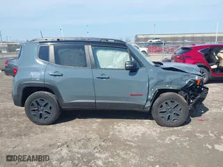 2018 Jeep Renegade Trailhawk with VIN ZACCJBCB2JPH11780, listed as a IAAI auction lot 41776536 with 86,894 mi miles. Bid and sale history available at carsss.com. Image 13.