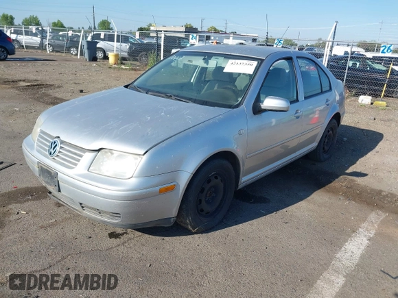 2000 Volkswagen Jetta z VIN 3VWSC29M5YM167509, wystawiony jako IAAI lot #42137350 z przebiegiem 168 759 mil mil oraz . Historia ofert i sprzedaży dostępna na DreamBid. Obrazek 2.