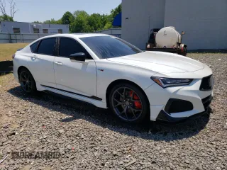 2022 Acura TLX w/A-Spec Pkg with VIN 19UUB2F63KA001533, listed as a Copart auction lot 60026834 with 18,120 mi miles and Salvage Title. Bid and sale history available at carsss.com. Image 4.