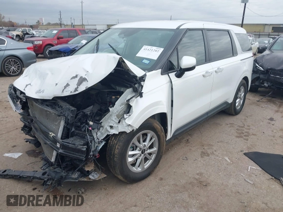 2024 Kia Carnival LX with VIN KNDNB4H34R6372182, listed as a IAAI auction lot 41421202 with 20,476 mi miles. Bid and sale history available at carsss.com. Image 17.