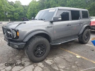 2022 Ford Bronco z VIN 1FMEE5DP5NLB44740, wystawiony jako Copart lot #54820505 z przebiegiem 49 767 mil mil oraz Szkoda całkowita • Salvage title. Historia ofert i sprzedaży dostępna na DreamBid. Obrazek 1.