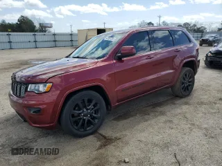 2017 Jeep Grand Cherokee Laredo with VIN 1C4RJEAGXHC805107, listed as a Copart auction lot 47367295 with 154,849 mi miles and Salvage Title. Bid and sale history available at carsss.com. Image 1.