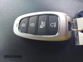 2022 Hyundai Tucson SEL with VIN 5NMJB3AE3NH069301, listed as a IAAI auction lot 42366081 with 26,971 mi miles and . Bid and sale history available at DreamBid. Image 11.