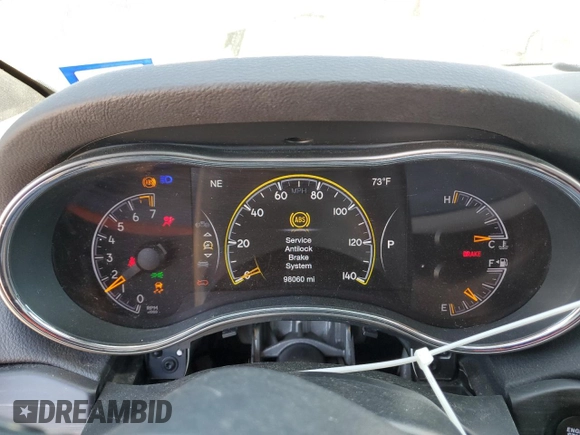 2020 Jeep Grand Cherokee Altitude z VIN 1C4RJEAG5LC379948, wystawiony jako Copart lot #56321505 z przebiegiem 98 060 mil mil oraz Szkoda całkowita • Salvage title. Historia ofert i sprzedaży dostępna na DreamBid. Obrazek 9.
