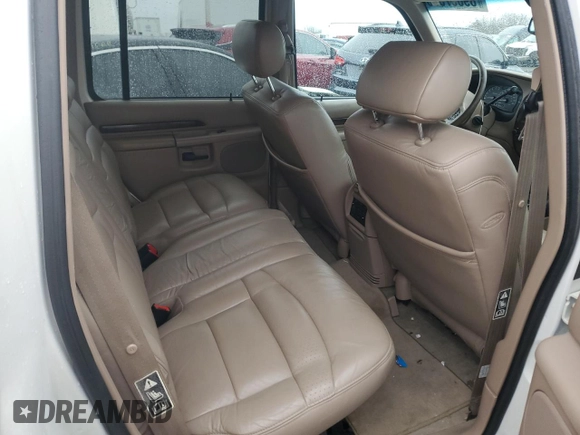1999 Ford Explorer XLT z VIN 1FMDU35P0XZB93331, wystawiony jako Copart lot #89057375 z przebiegiem 94 699 mil mil oraz Szkoda całkowita • Salvage title. Historia ofert i sprzedaży dostępna na DreamBid. Obrazek 10.