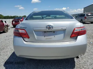 2008 Toyota Camry LE z VIN 4T1BE46KX8U755618, wystawiony jako Copart lot #55995605 z przebiegiem 190 901 mil mil oraz Czysty tytuł • Clean title. Historia ofert i sprzedaży dostępna na DreamBid. Obrazek 6.