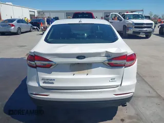 2019 Ford Fusion SE with VIN 3FA6P0HD0KR215531, listed as a IAAI auction lot 41867778 with 101,893 mi miles. Bid and sale history available at carsss.com. Image 16.