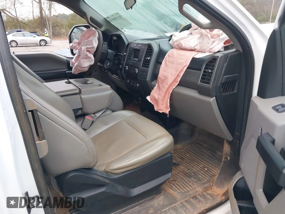 2017 Ford F-250 XL z VIN 1FD7X2A60HEC65973, wystawiony jako IAAI lot #41190935 z przebiegiem 202 195 mil mil oraz . Historia ofert i sprzedaży dostępna na DreamBid. Obrazek 5.