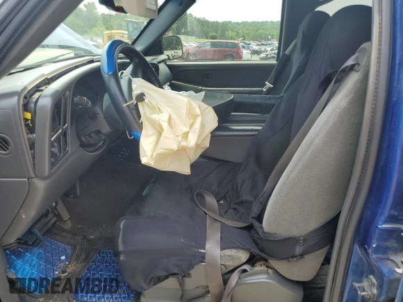 2004 Chevrolet Avalanche with VIN 3GNEC12T24G107067, listed as a Copart auction lot 59459335 with 192,437 mi miles and Salvage title. Bid and sale history available at DreamBid. Image 7.