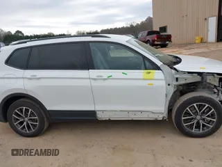 2021 Volkswagen Tiguan S с VIN 3VV1B7AX5MM086946, выставлен на аукционе IAAI как лот 41763747 с пробегом 41 713 миль миль и . История ставок и продаж доступна на DreamBid. Изображение 14.