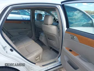 2006 Toyota Avalon XL with VIN 4T1BK36B76U166901, listed as a IAAI auction lot 41929549 with 260,650 mi miles. Bid and sale history available at carsss.com. Image 8.