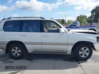 2001 Toyota Land Cruiser with VIN JTEHT05J412011211, listed as a IAAI auction lot 41978366 with 183,684 mi miles. Bid and sale history available at carsss.com. Image 14.