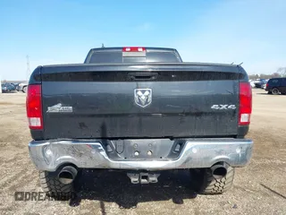 2018 Ram 1500 Big Horn with VIN 1C6RR7LT1JS332585, listed as a IAAI auction lot 42110348 with Not provided miles and . Bid and sale history available at DreamBid. Image 17.