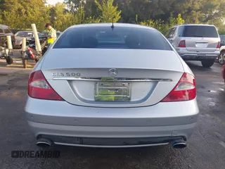 2006 Mercedes-Benz CLS-Class with VIN WDDDJ75X76A062548, listed as a IAAI auction lot 40212012 with 117,233 mi miles. Bid and sale history available at carsss.com. Image 16.