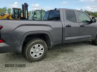 2022 Toyota Tundra SR z VIN 5TFKB5DA7NX047592, wystawiony jako Copart lot #51610295 z przebiegiem 50 737 mil mil oraz Szkoda całkowita • Salvage title. Historia ofert i sprzedaży dostępna na DreamBid. Obrazek 11.