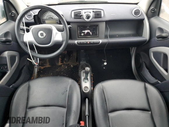 2015 Smart fortwo Passion z VIN WMEEJ3BA3FK791701, wystawiony jako Copart lot #86552704 z przebiegiem 27 313 mil mil oraz Szkoda całkowita • Salvage title. Historia ofert i sprzedaży dostępna na DreamBid. Obrazek 8.