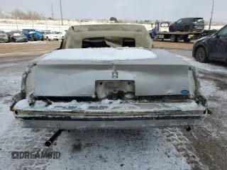 1983 Chevrolet Monte Carlo z VIN 1G1AZ37H5DR175751, wystawiony jako Copart lot #45337105 z przebiegiem 360 000 mil mil oraz Szkody całkowita. Historia ofert i sprzedaży dostępna na DreamBid. Obrazek 6.