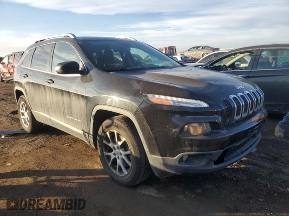 2015 Jeep Cherokee Latitude with VIN 1C4PJMCB8FW734732, listed as a Copart auction lot 43837355 with 132,097 mi miles and Salvage Title. Bid and sale history available at carsss.com. Image 4.