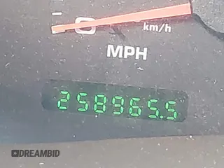2003 Ford Excursion Limited z VIN 1FMNU42P83EC62184, wystawiony jako IAAI lot #41467896 z przebiegiem 258 965 mil mil oraz . Historia ofert i sprzedaży dostępna na DreamBid. Obrazek 15.