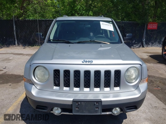 2011 Jeep Patriot Latitude X with VIN 1J4NF4GB3BD172354, listed as a IAAI auction lot 42189978 with 147,266 mi miles and . Bid and sale history available at DreamBid. Image 6.