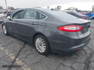 2016 Ford Fusion Energi SE Luxury with VIN 3FA6P0PU6GR165971, listed as a IAAI auction lot 41417233 with 118,240 mi miles. Bid and sale history available at carsss.com. Image 3.