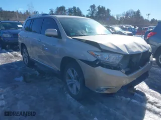 2013 Toyota Highlander Limited with VIN 5TDYK3EH5DS099723, listed as a IAAI auction lot 41565089 with 75,207 mi miles. Bid and sale history available at carsss.com. Image 1.