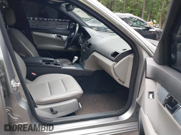 2008 Mercedes-Benz C 300 Sport with VIN WDDGF54X68R012183, listed as a IAAI auction lot 42750677 with 290,872 mi miles and . Bid and sale history available at DreamBid. Image 5.