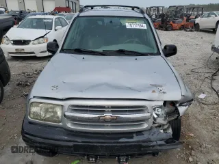 2002 Chevrolet Tracker z VIN 2CNBE13C926934704, wystawiony jako Copart lot #70717194 z przebiegiem 189 076 mil mil oraz Szkody całkowita. Historia ofert i sprzedaży dostępna na DreamBid. Obrazek 5.