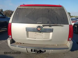 2008 Cadillac Escalade with VIN 1GYEC63848R186256, listed as a IAAI auction lot 41421198 with 1 mi miles. Bid and sale history available at carsss.com. Image 15.