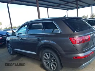 2018 Audi Q7 Premium Plus z VIN WA1LHAF79JD044647, wystawiony jako IAAI lot #41666009 z przebiegiem 60 087 mil mil oraz . Historia ofert i sprzedaży dostępna na DreamBid. Obrazek 14.